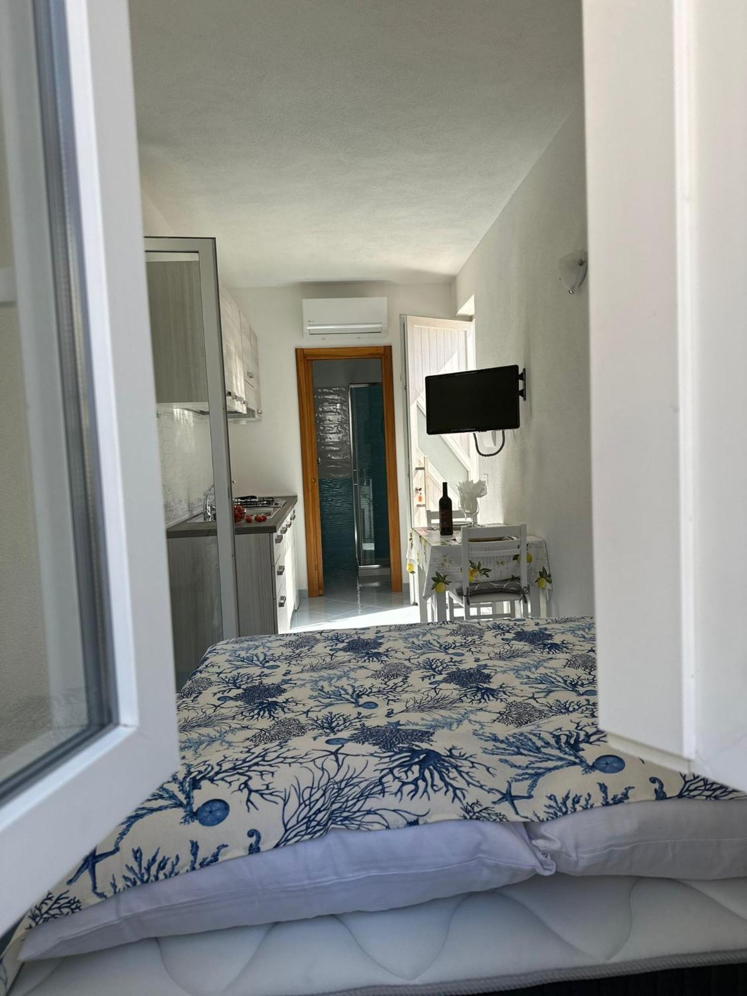 Flora Apartment